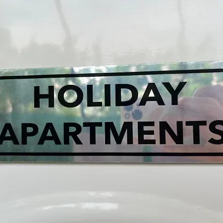 Holiday Apartments * Durrës