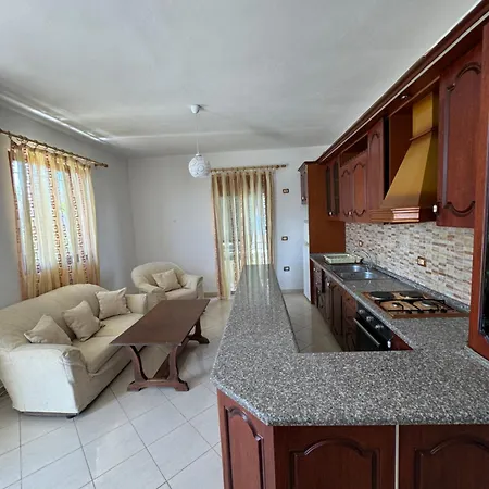 Holiday Apartments *