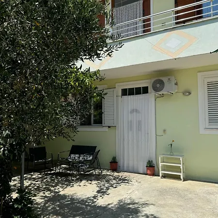 Holiday Apartments Appartamento Durrës