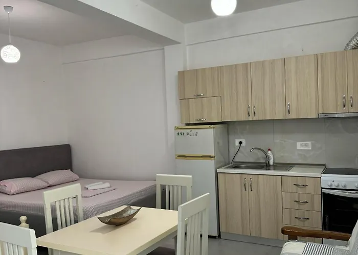 Holiday Apartments *